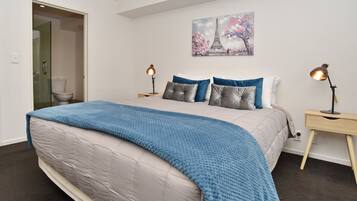 Apartment, 3 Bedrooms, Non Smoking | 3 bedrooms, iron/ironing board, cribs/infant beds, free WiFi