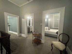 Classic Townhome, 2 Bedrooms, Balcony, City View | Living area | Flat-screen TV - Tree House Hideouts Heygarth House (Echuca)