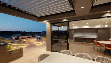 Penthouse Grand, 3 phòng ngủ, quang cảnh thành phố, tầng Executive | Ban công