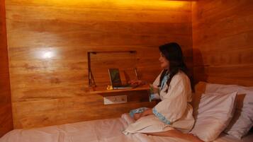 Wi-Fi de cortesia, roupa de cama