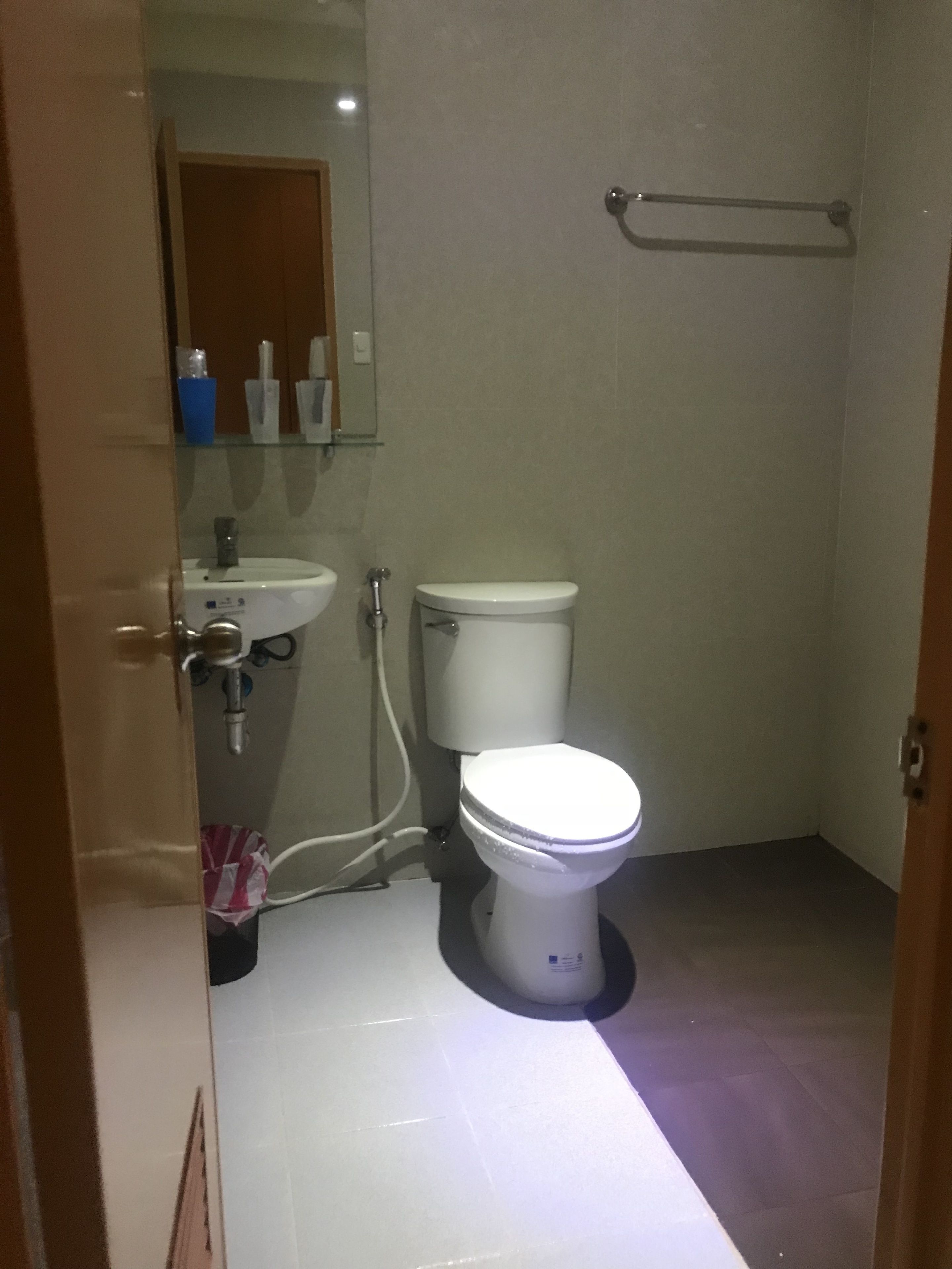 family room | bathroom | shower, rainfall showerhead, free toiletries, slippers