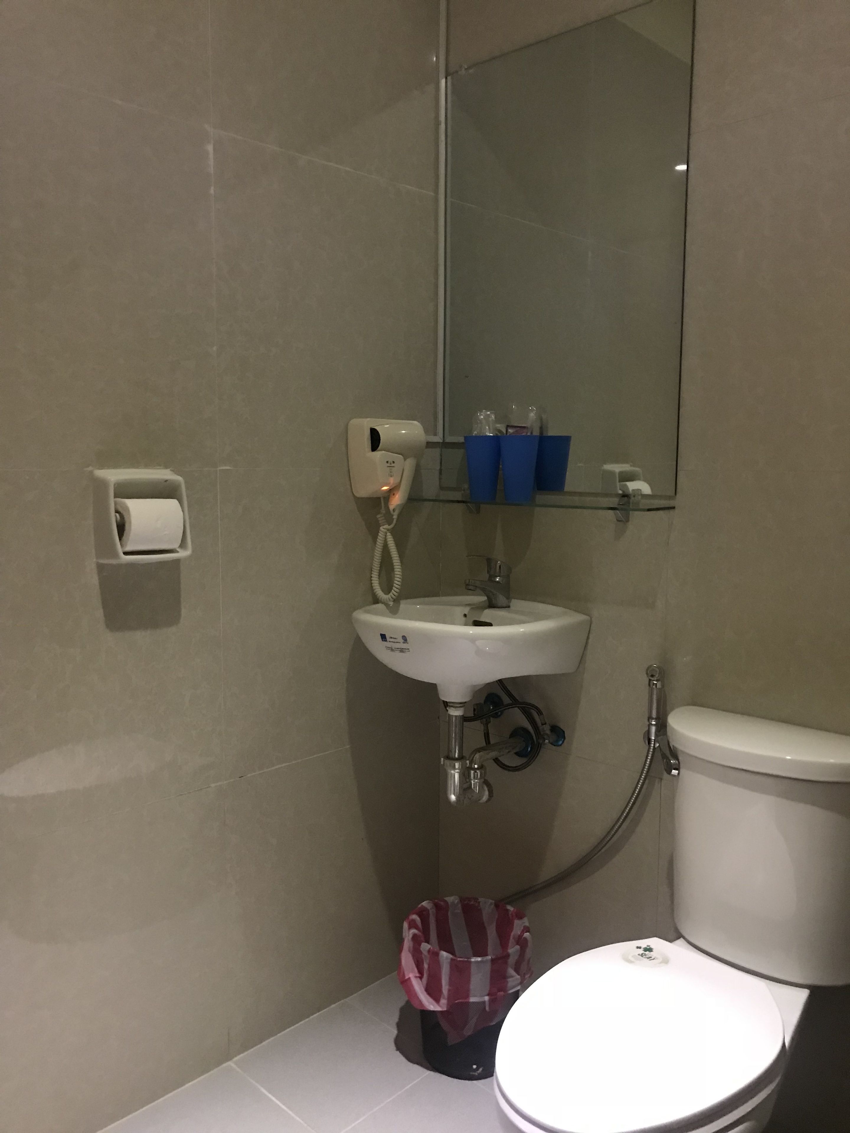 suite | bathroom | shower, rainfall showerhead, free toiletries, slippers