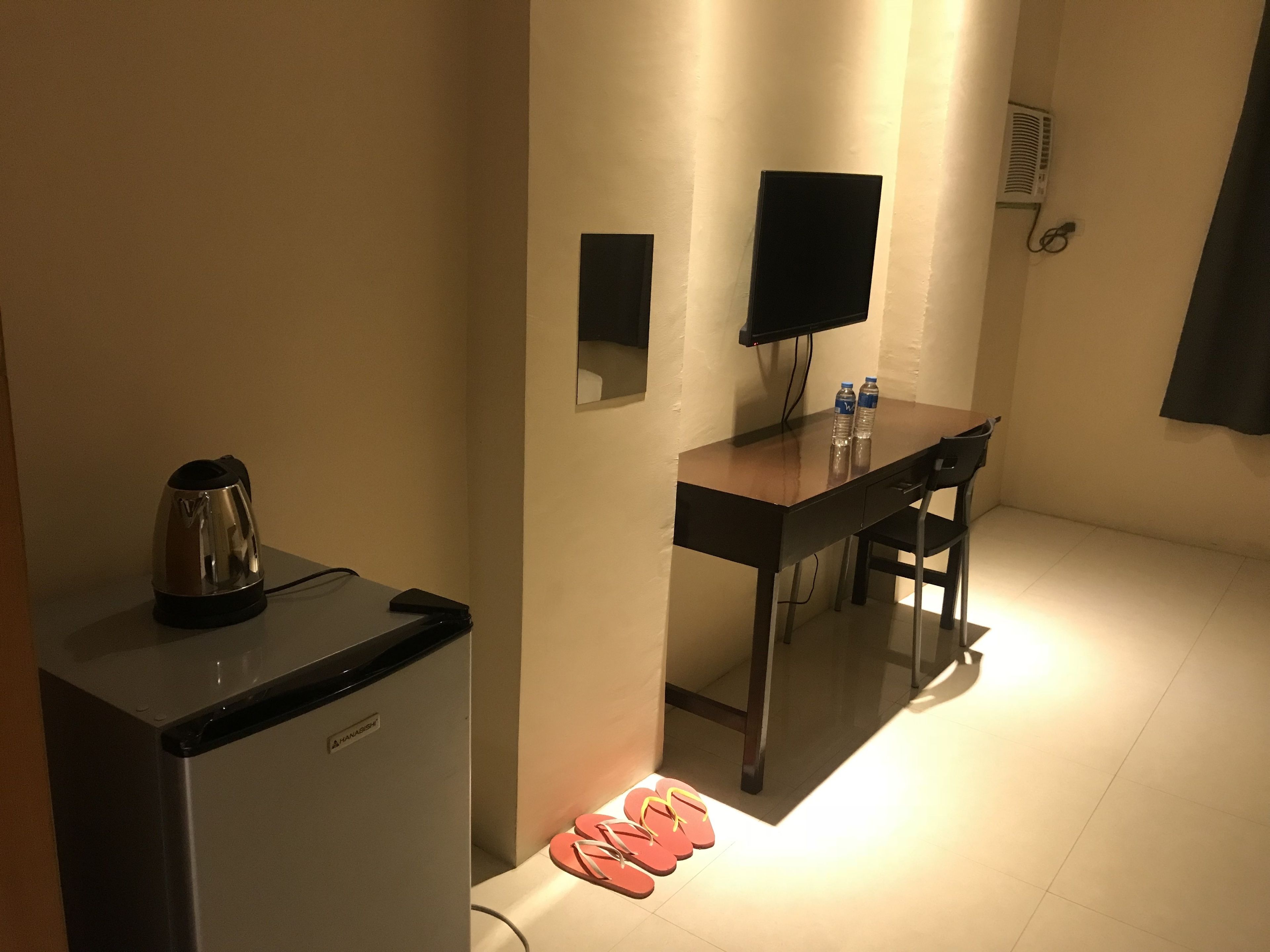 suite | 1 bedroom, desk, laptop workspace, free wifi