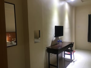 Habitació familiar | Escriptori, espai de treball apte per a portàtils i wifi gratuïta