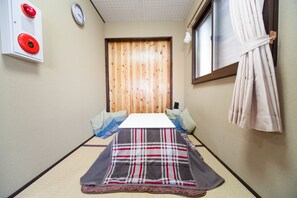 Familjelägenhet - icke-rökare (2nd Floor) | Mörkläggningsgardiner, gratis wi-fi och sängkläder