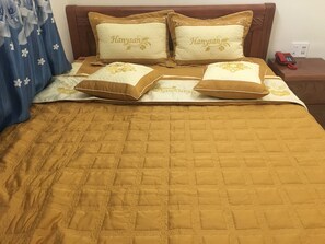 Chambre Double Standard | Minibar, Wi-Fi gratuit, draps fournis
