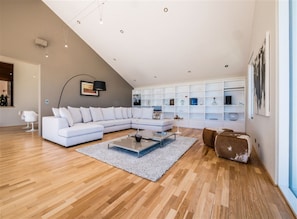 Luxury Villa, Multiple Beds, Ocean View | Living room - Sensation on Revelation (Christchurch)