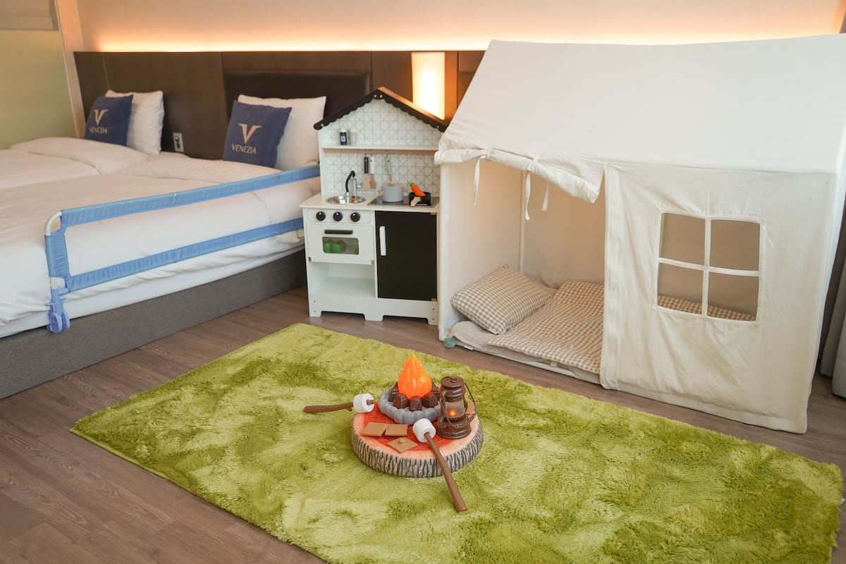 Superior Kids Twin Room, Partial Ocean View | 1 camera, con stile personalizzato, con arredamento individuale