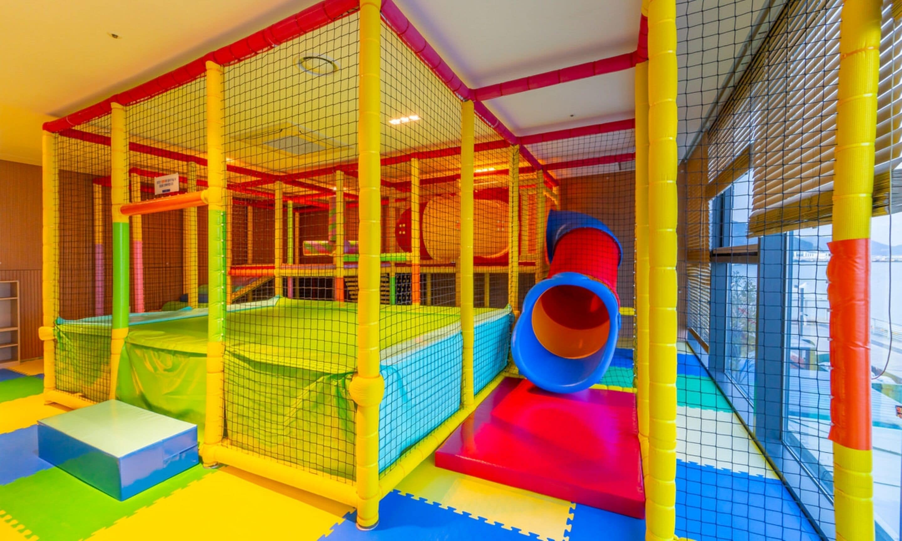 children’s play area – indoor
