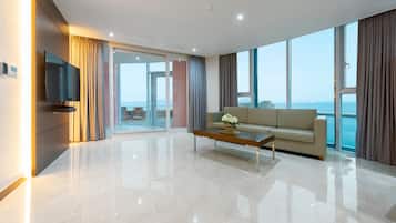 Corner Pool Suite | 1 bedroom, individually decorated, individually furnished