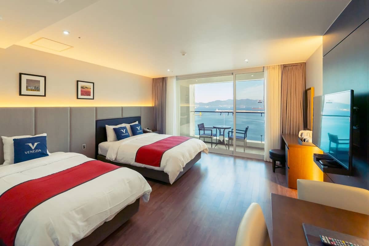 Camera familiare, vista oceano (Deluxe Ondol) | 1 camera, con stile personalizzato, con arredamento individuale