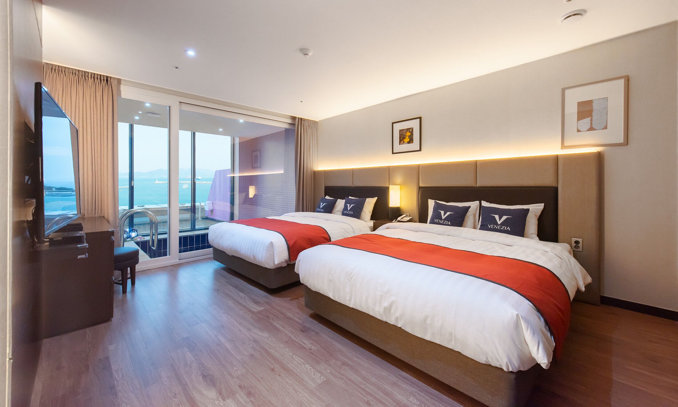 premier pool suite | 1 bedroom, individually decorated, individually furnished