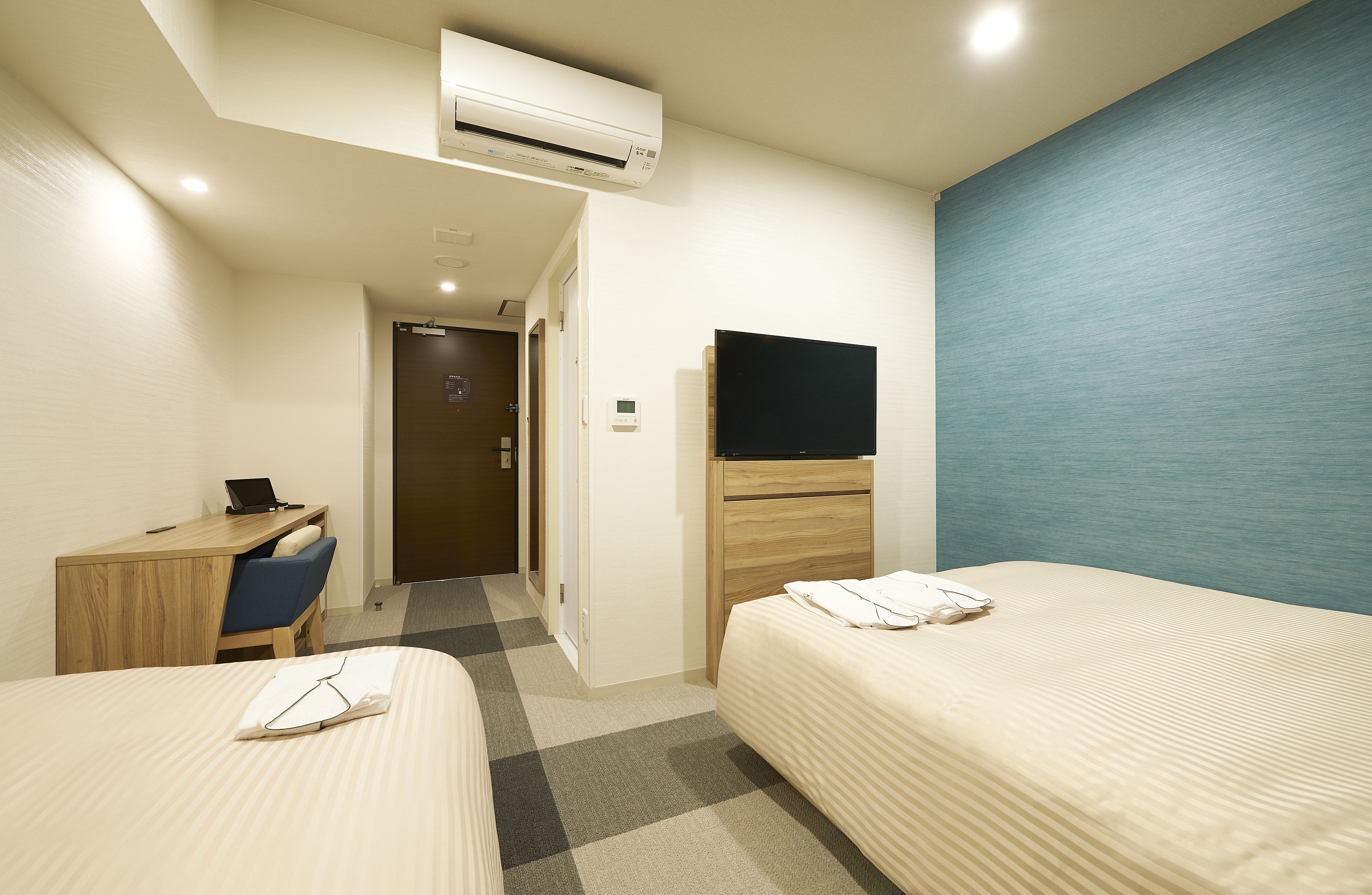 comfort double room, non smoking | down duvets, blackout curtains, iron/ironing board, free wifi