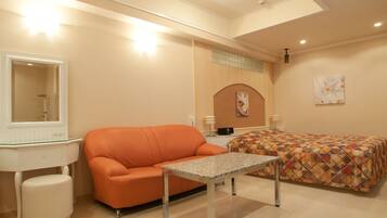 Double Room | Soundproofing, free WiFi, bed sheets