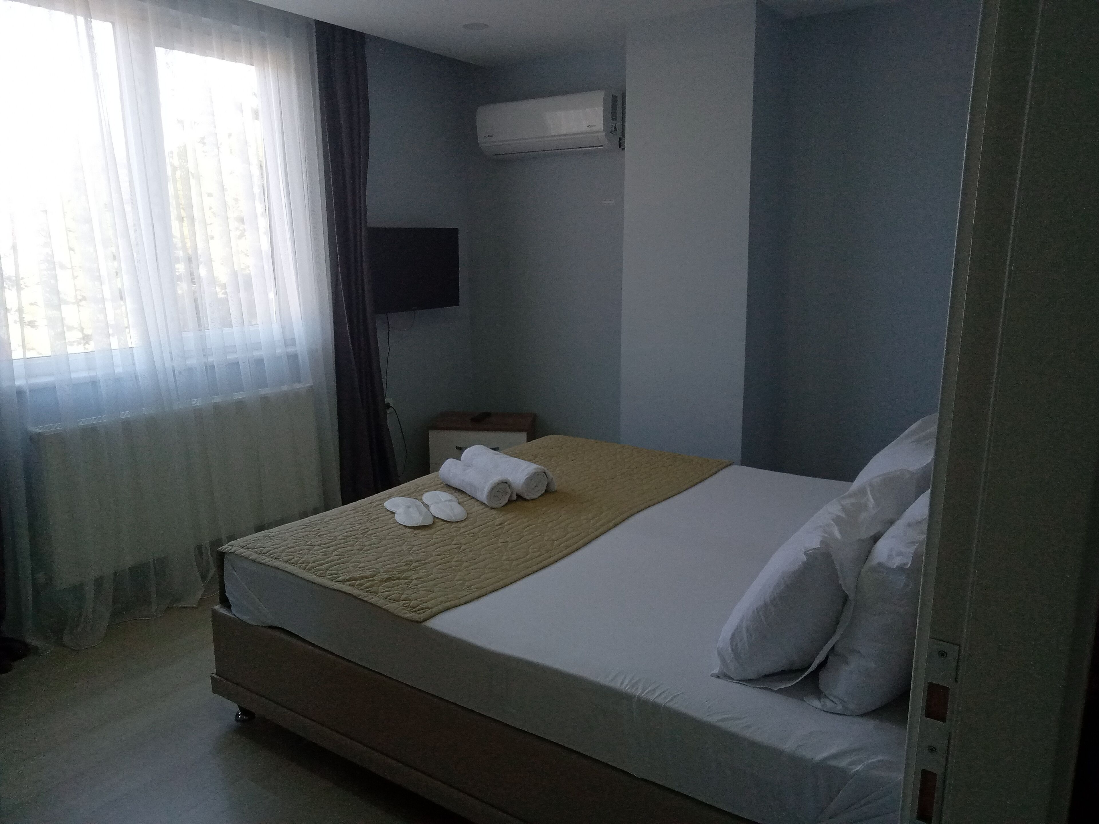 desk, laptop workspace, blackout curtains, soundproofing