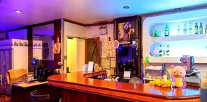 Bar (on property) - Walking Street Encore Hotel (Pattaya)
