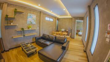 Family Room with Garden | Living room | LCD TV