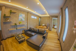 Family Room with Garden | Living room | LCD TV
