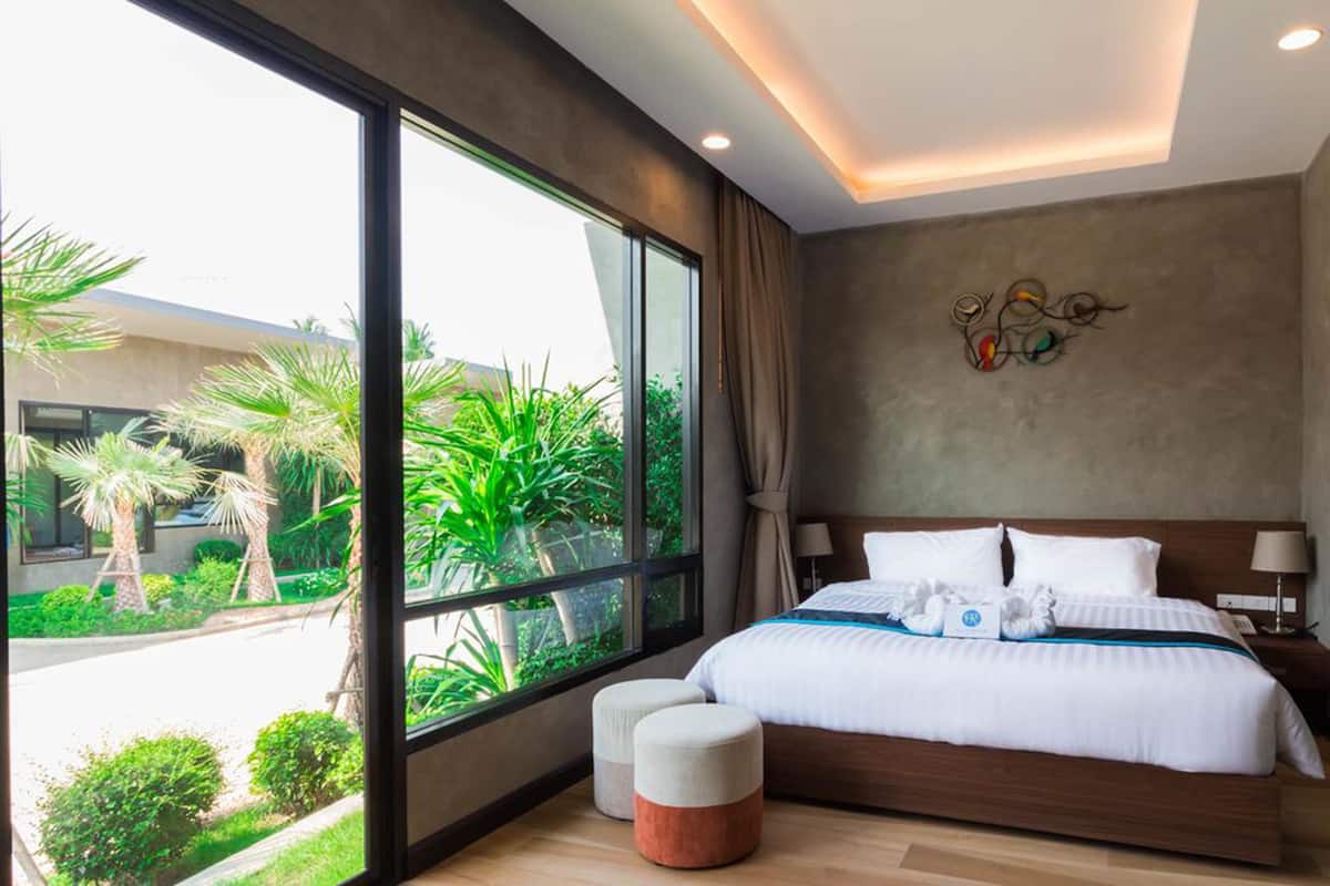 double room with garden view | minibar, blackout curtains, soundproofing, rollaway beds