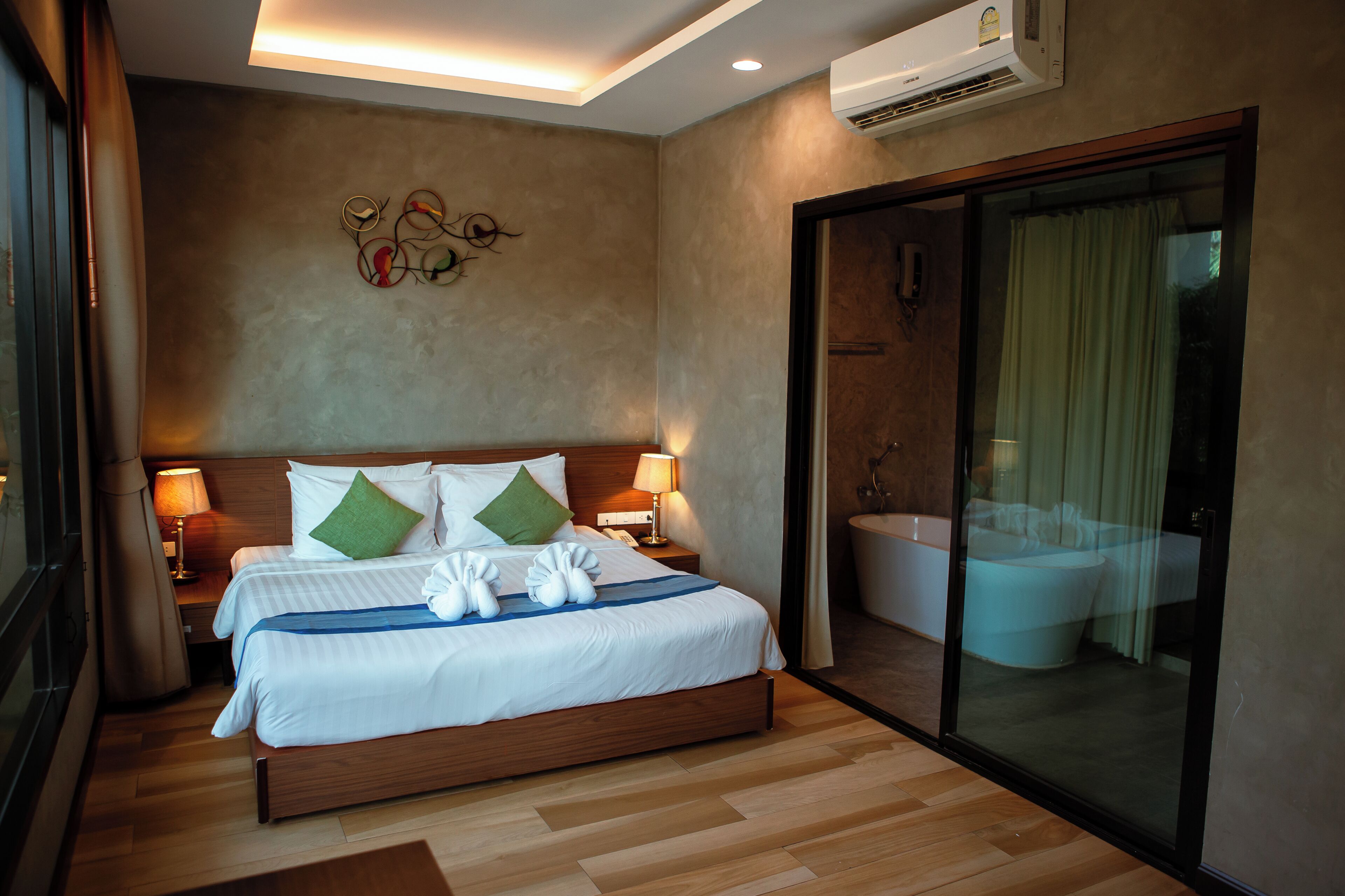 Standaard kamer | Een minibar, verduisterende gordijnen, geluiddichte muren