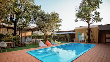 Utomhuspool