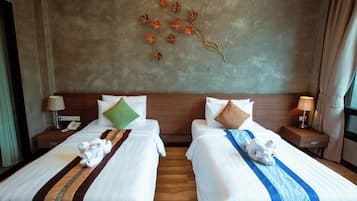 ห้องดีลักซ์ | มินิบาร์, ผ้าม่านกันแสง, ห้องเก็บเสียง, Wi-Fi ฟรี