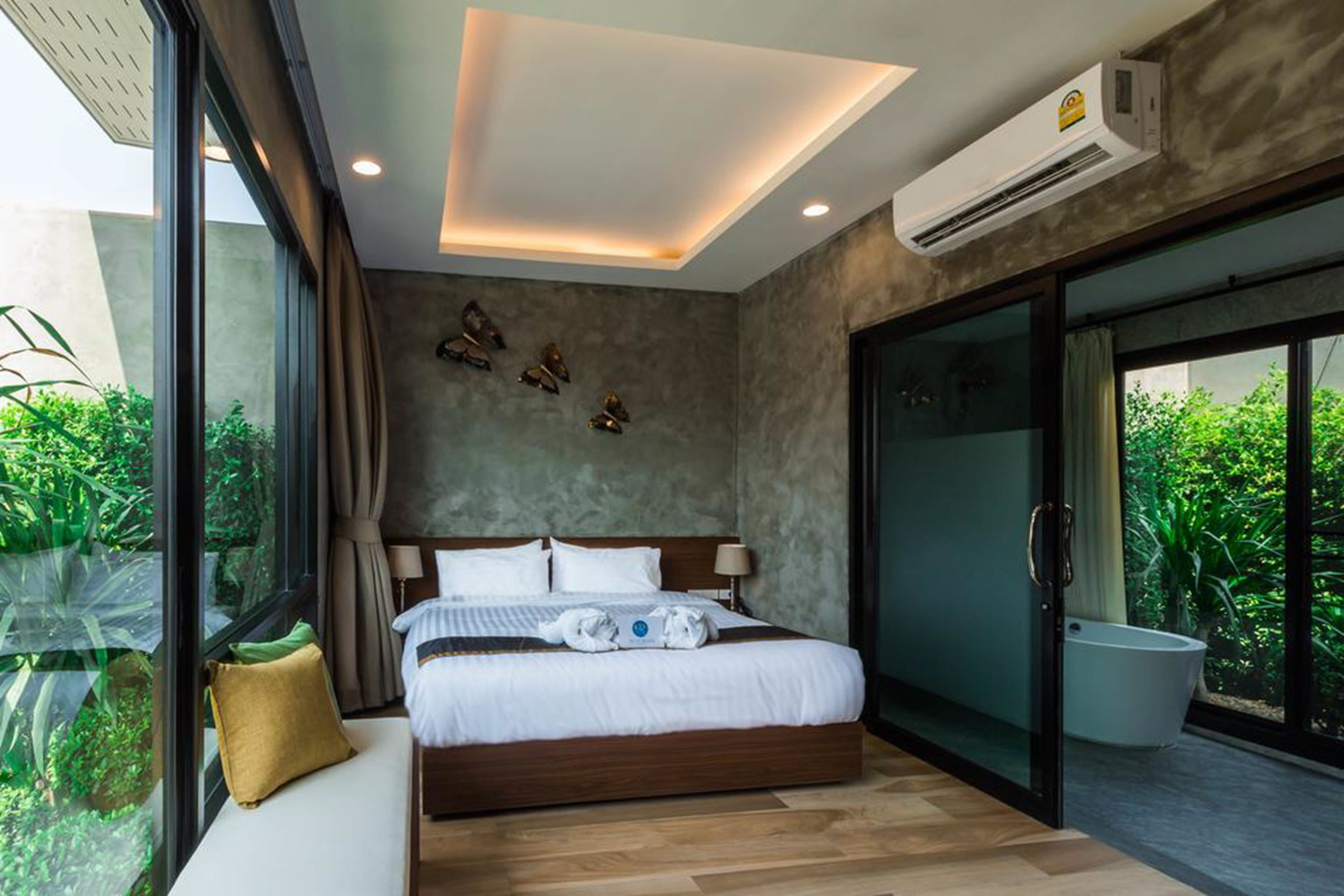 double room with garden view | minibar, blackout curtains, soundproofing, rollaway beds