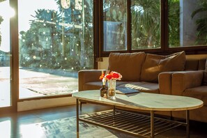 Kawasan tempat duduk lobi