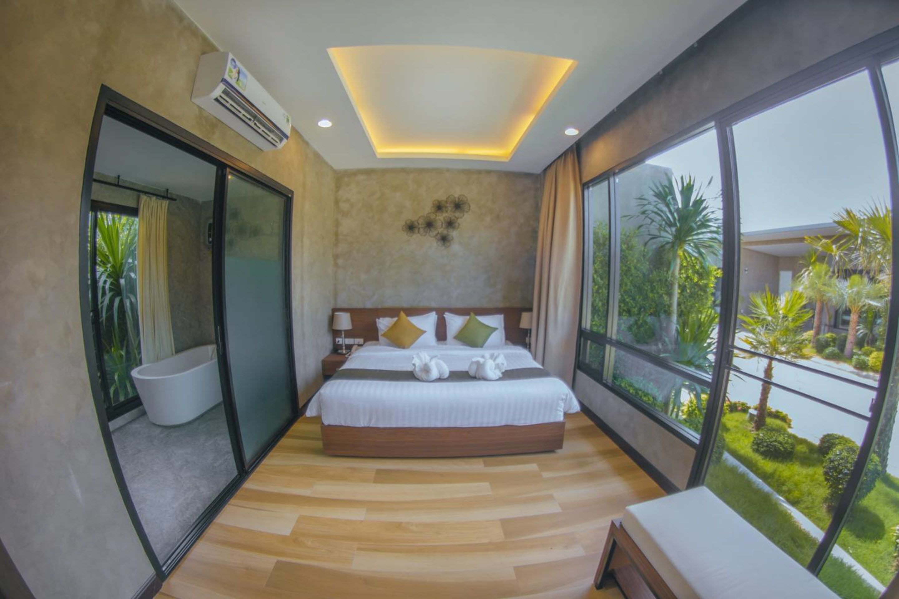 double room with garden view | minibar, blackout curtains, soundproofing, rollaway beds