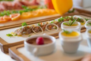 Free daily buffet breakfast  - Malerwinkl - Kunsthotel (Fehring)