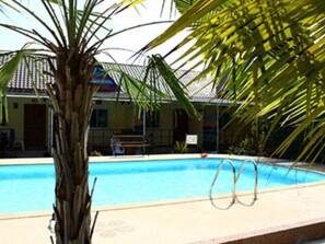 Outdoor pool - 7 Colors House (Udon Thani)