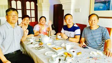 Daily continental breakfast (USD 5 per person)