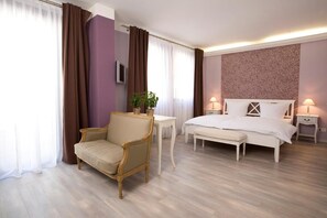 Desk, soundproofing, cots/infant beds, free WiFi - Pension Mariposa (Weimar)