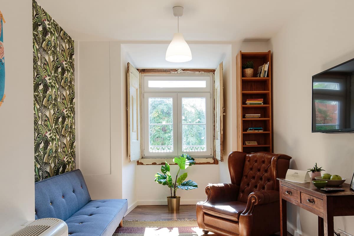 Suite | In-room safe, individually decorated, individually furnished, desk