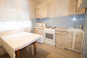 Apartment | Eigene Küche | Kühlschrank, Mikrowelle, Herdplatte, Wasserkocher