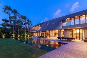 Front of property - evening/night