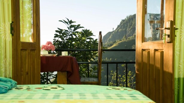 Deluxe Double Room with Balcony | 客房景观