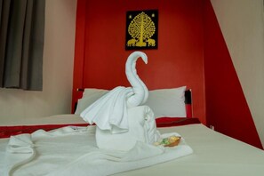 Minibar, desk, free WiFi, bed sheets - C.Samui Guesthouse (Koh Samui)