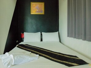 Minibar, desk, free WiFi, bed sheets - C.Samui Guesthouse (Koh Samui)