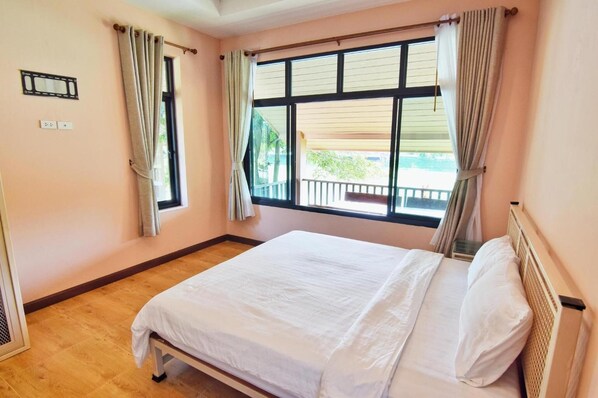 Minibar, soundproofing, rollaway beds, free WiFi