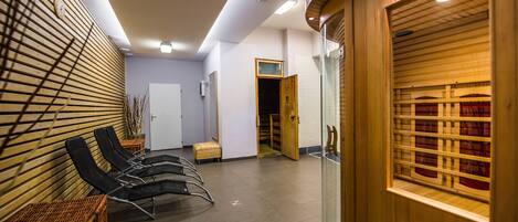 1 개의 트리트먼트룸, 마사지 서비스