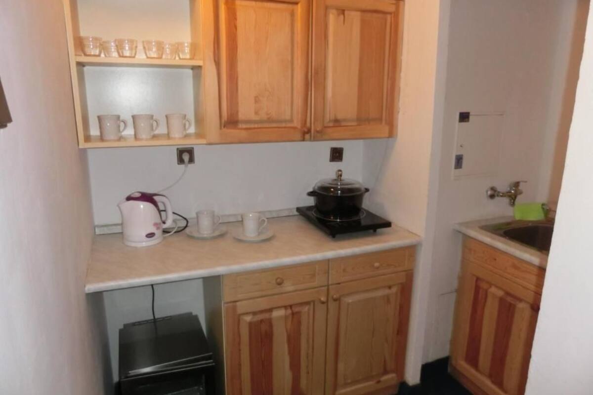 family suite | private kitchenette