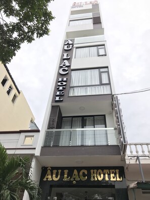 Front of property - Au Lac Hotel (Quy Nhon)