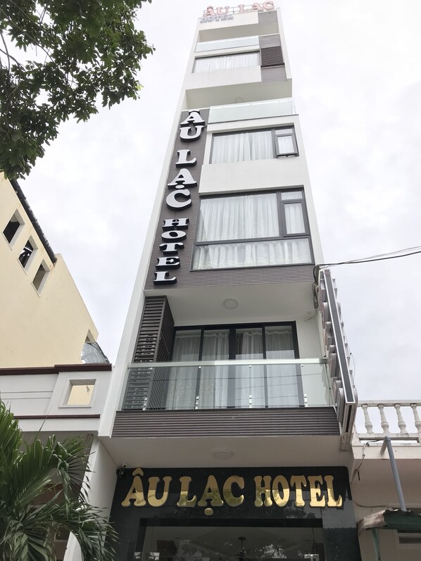 Front of property - Au Lac Hotel (Quy Nhon)