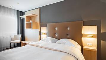 Chambre Superieure | Desk, soundproofing, free WiFi, bed sheets