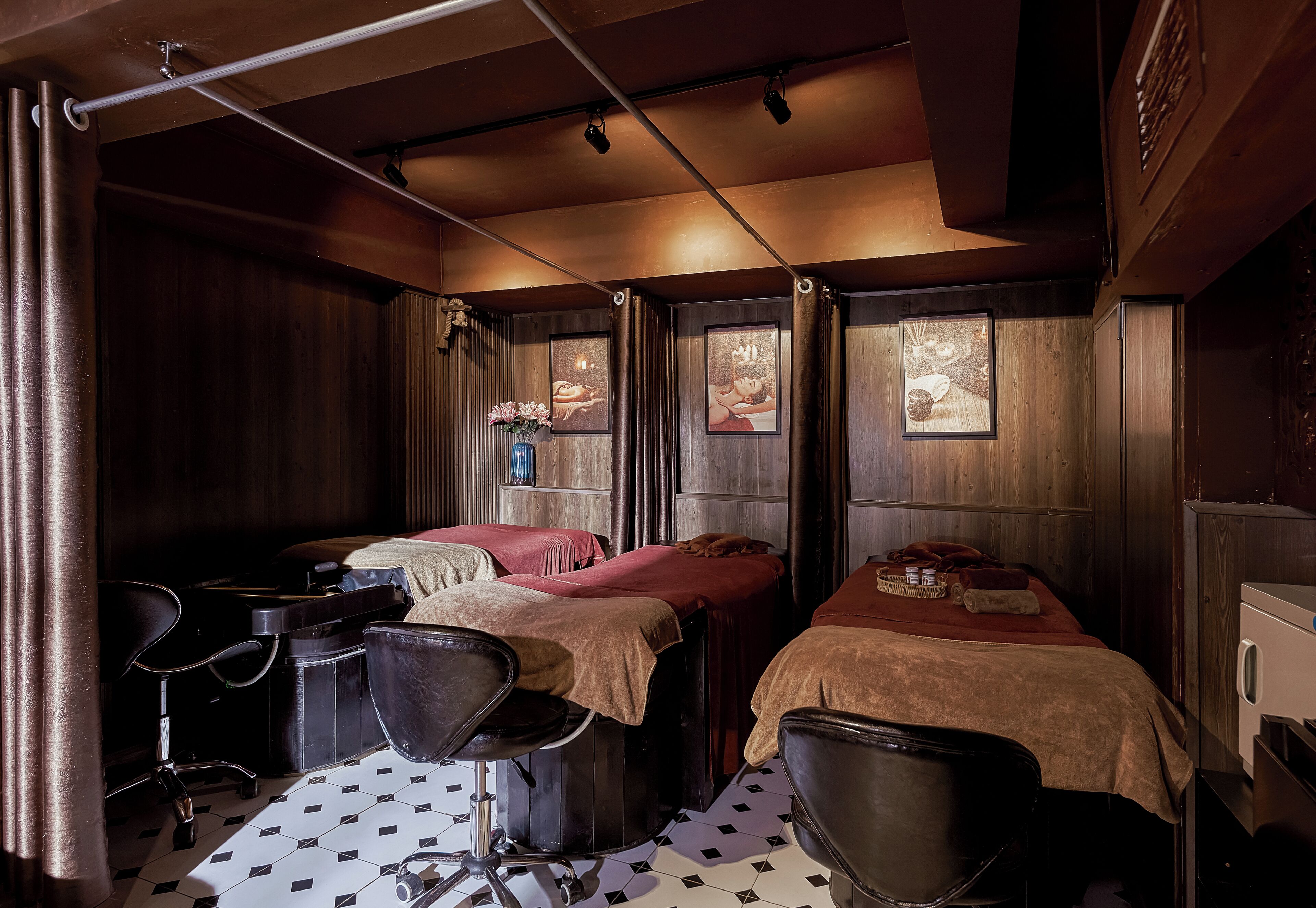 Hot stone-massage, thai-massage