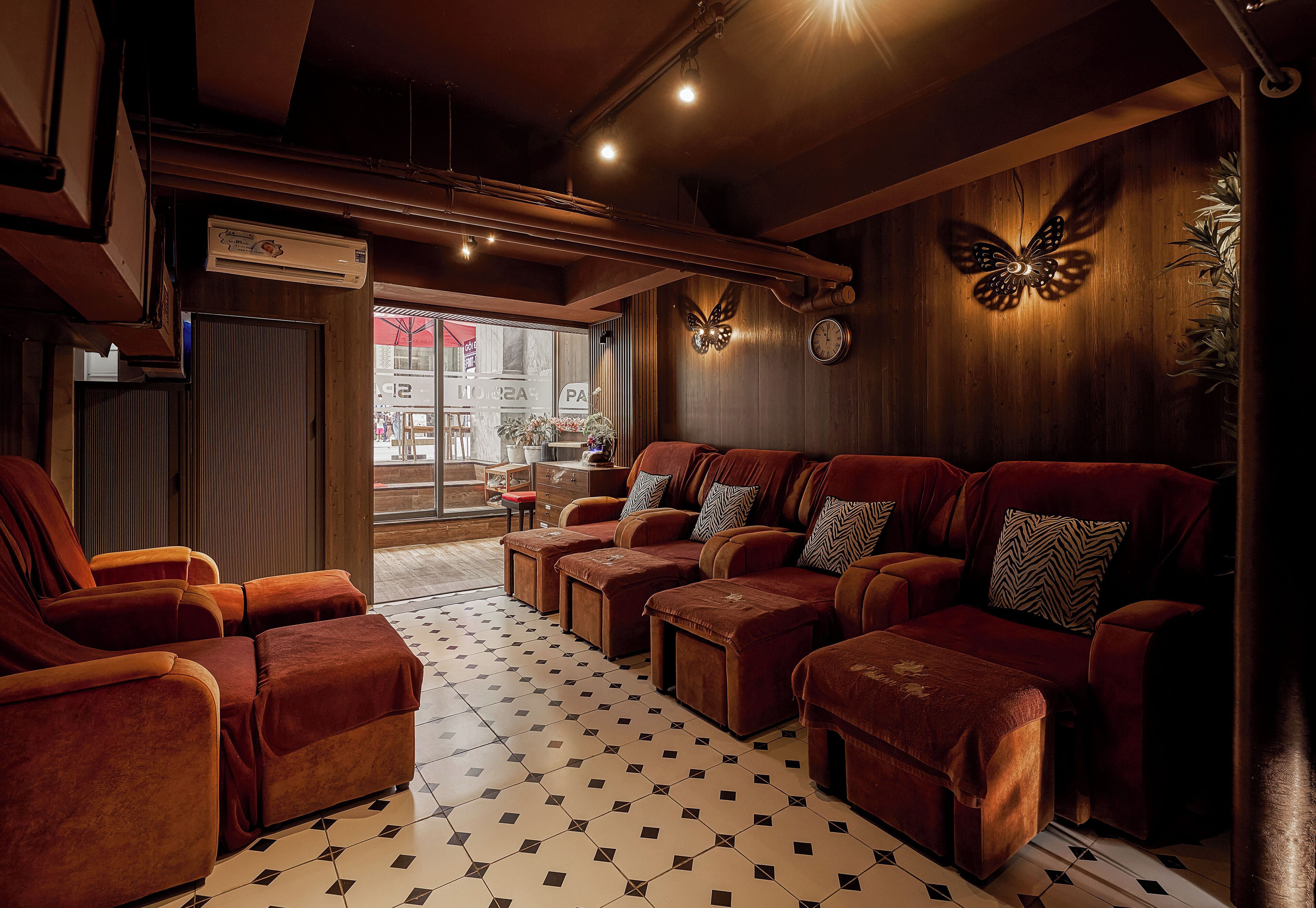 Masajes con piedras calientes, masajes tailandeses