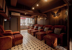 핫스톤 마사지, 타이 마사지