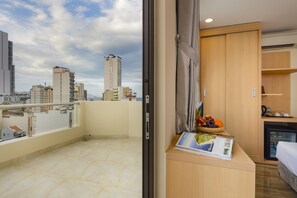 Phòng đôi Deluxe, quang cảnh thành phố (Senior) | Ban công
