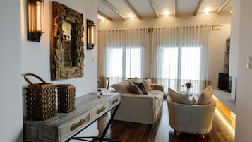 Luxury Villa, 3 Bedrooms, Private Pool, Sea View | Living area